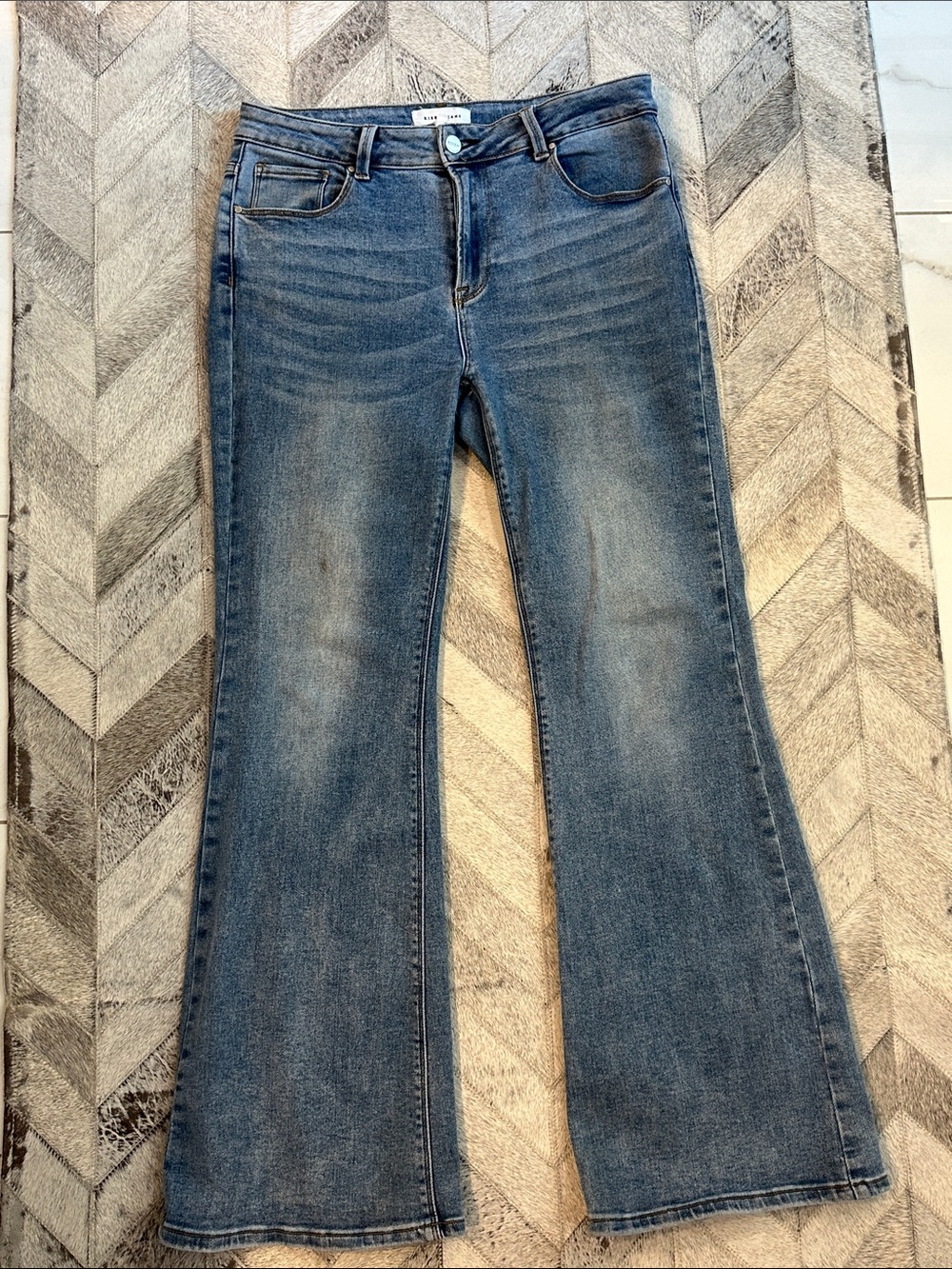 Women's Blue Flared Jeans by Risen size 13/31